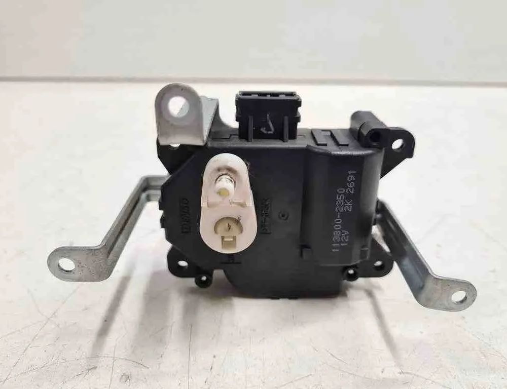 SUBARU Outback 4 generation (2009-2014) Salona sildītāja vadības vārsti 1138002350,2K2691 32717601