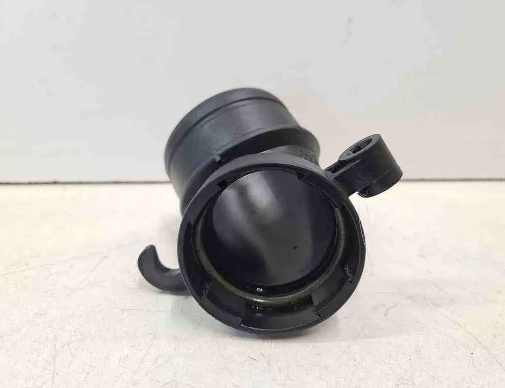 VOLKSWAGEN Passat B7 (2010-2015) Другие трубы R446019601,3C0129635 32718700