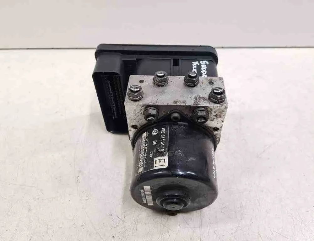 VOLKSWAGEN Golf 8 generation (2019-2023) Абс блок 1K0907379K,1K0614517K 32720041
