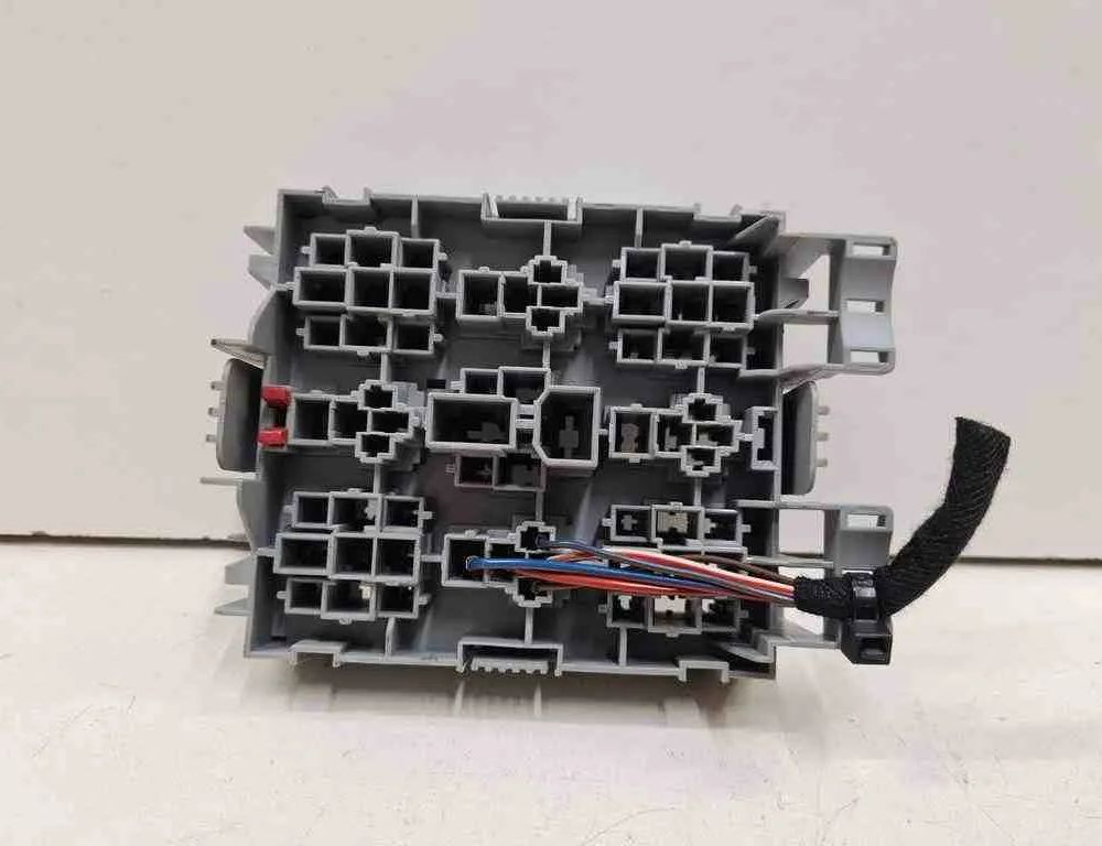 VOLKSWAGEN Touareg 1 generation (2002-2010) Fuse box 7L0937503A,7M0951253C 32720358