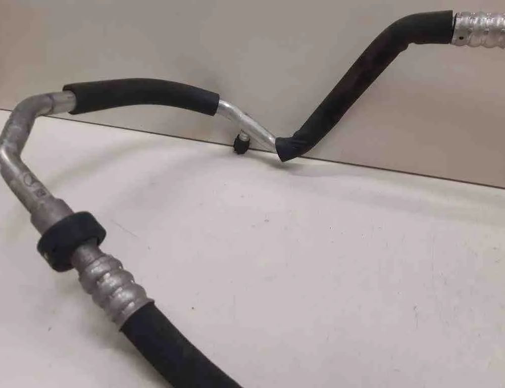 MERCEDES-BENZ C-Class W204/S204/C204 (2004-2015) Трубки кондиционера A2048304615 32720880