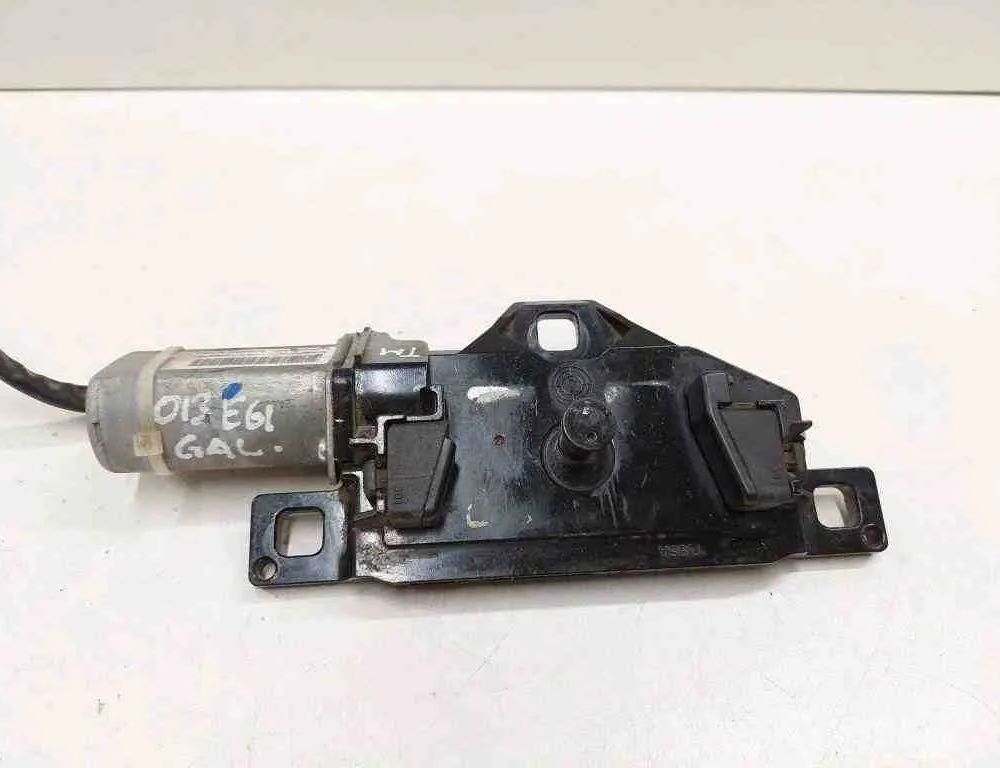 BMW 5 Series E60/E61 (2003-2010) Rear Tailgate Boot Soft Close Motor US7129931,489051060 32723627