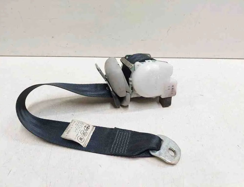 TOYOTA Corolla Verso 1 generation (2001-2009) Labās puses bagāžnieka drošības josta 7L1550,100567,H073811 32724608