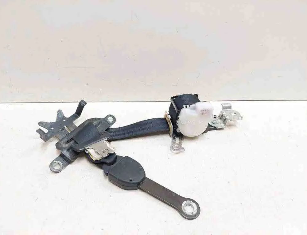 TOYOTA Corolla Verso 1 generation (2001-2009) Aizmugurējā vidējā drošības josta H073811,H073813,139140,0433087,7D6680 32724622