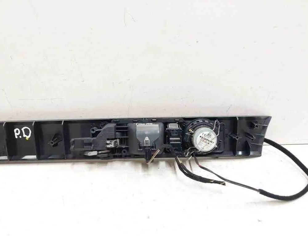 VOLKSWAGEN Touareg 1 generation (2002-2010) Left Rear Internal Opening Handle 7L6035415,7L6837114,7L6853078 32725630