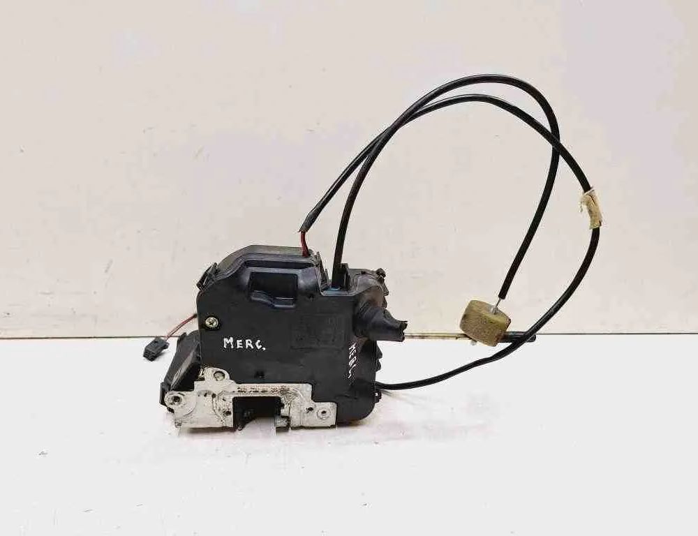 MERCEDES-BENZ C-Class W203/S203/CL203 (2000-2008) Замок двери передний правый 0008486277,20372004,004138112633 32727018