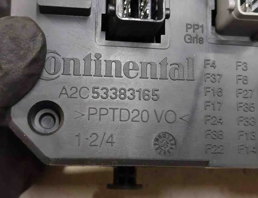 PEUGEOT 508 1 generation (2010-2020) Fuse box S180121005G,A2C53383165,966499238000,BSIQ0500 32730479