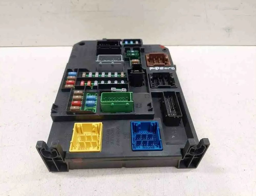 PEUGEOT 508 1 generation (2010-2020) Fuse box S180121005G,A2C53383165,966499238000,BSIQ0500 32730479