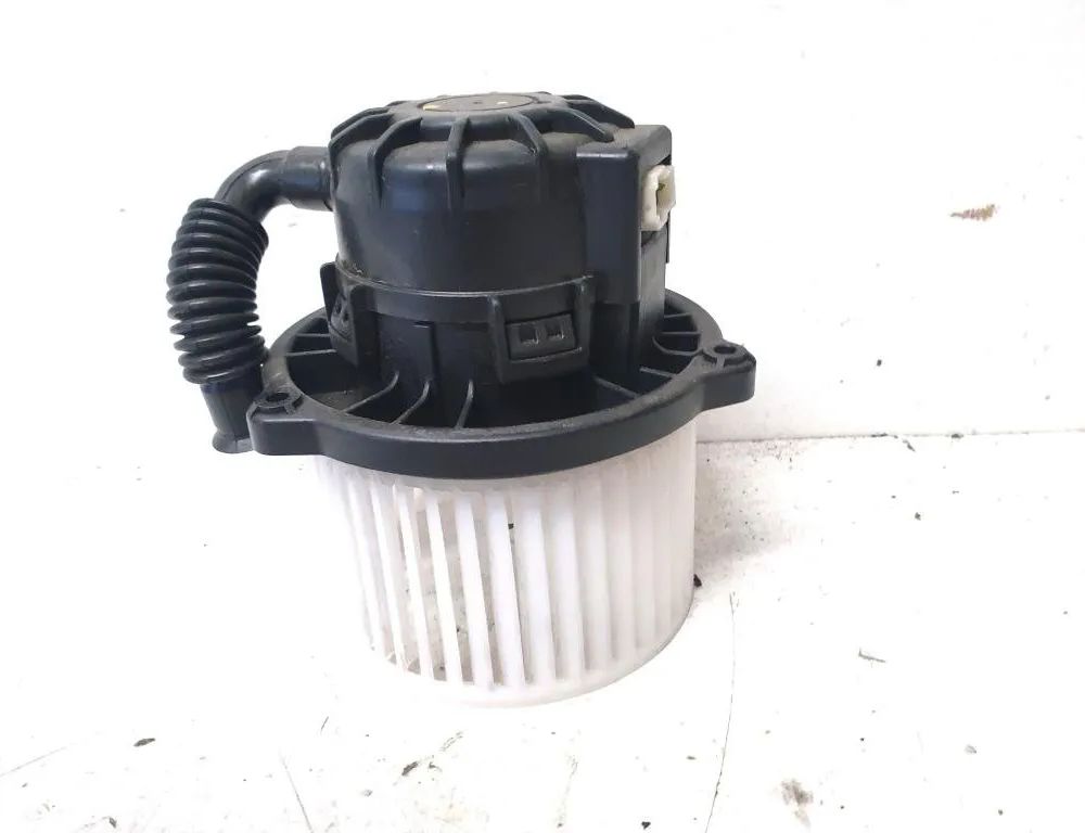 HYUNDAI Santa Fe DM (2012-2020) Диффузор 97945-2W000 28162988