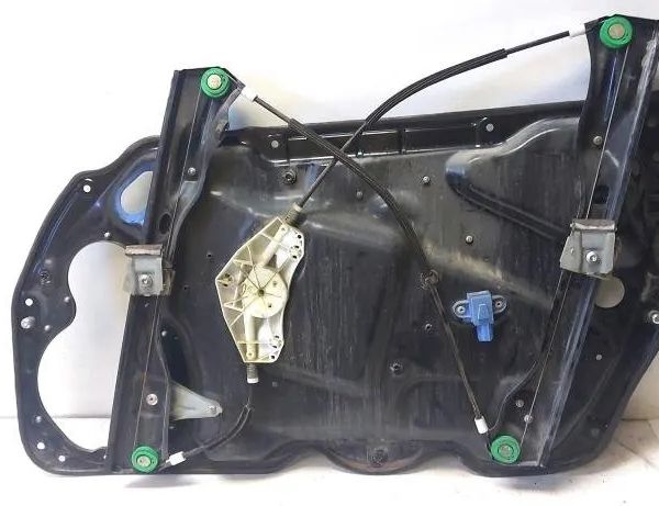 VOLKSWAGEN Passat B6 (2005-2010) Priekšējo kreiso durvju logu pacēlājs 3C1837755F 30477117