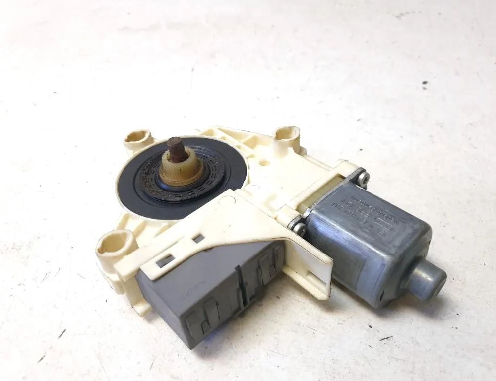 PEUGEOT 407 1 generation (2004-2010) Rear Right Door Window Control Motor 9646595680 32634302