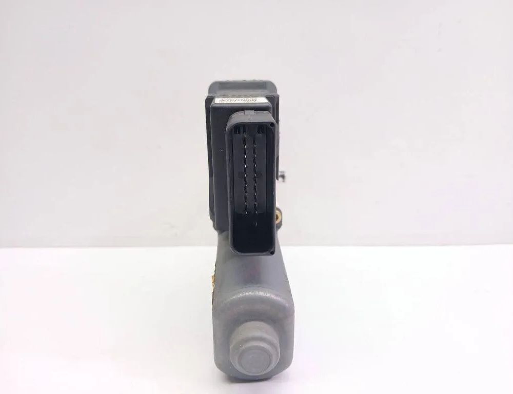 VOLKSWAGEN Bora 1 generation (1998-2005) Моторчик стеклоподъемника задней левой двери 17106415,1J4959811C 31276420