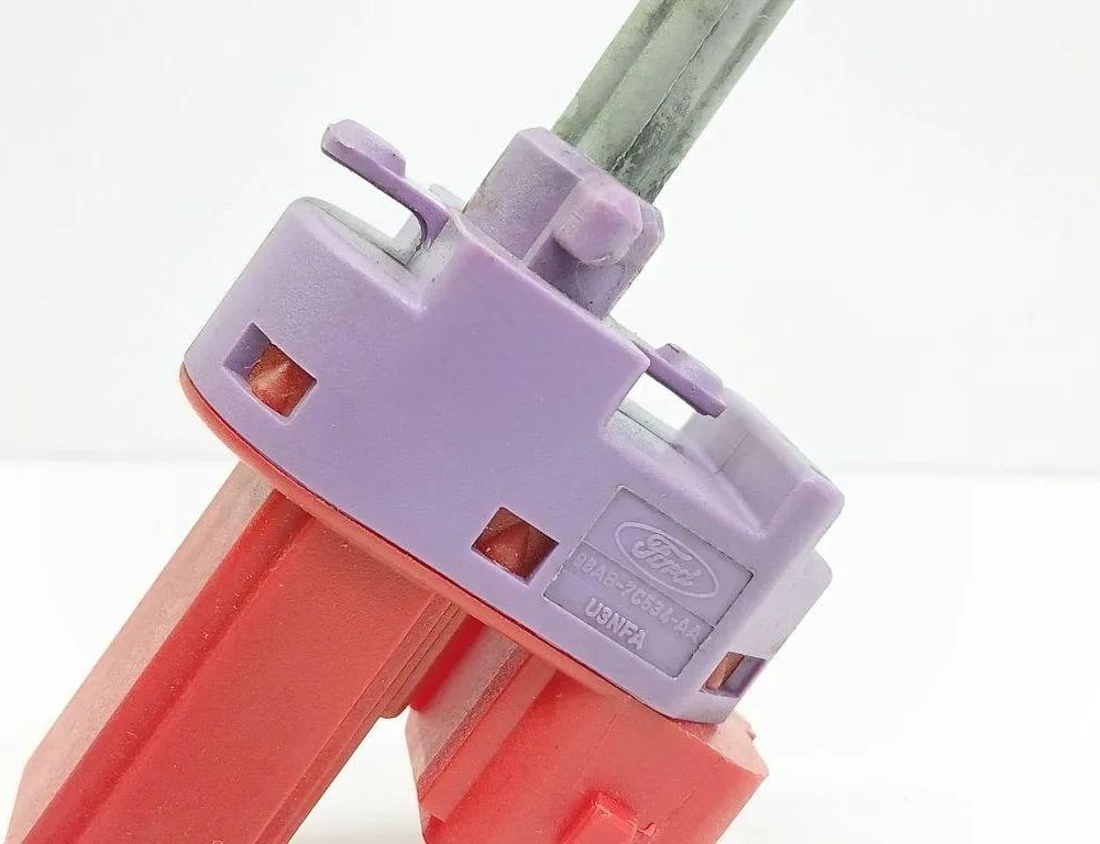 FORD Focus 2 generation (2004-2011) Датчик педали сцепления 98AB7C534AA 31355023