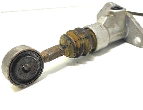 VOLKSWAGEN Passat B5 (1996-2005) Clutch Cylinder 8D1721401 31369614