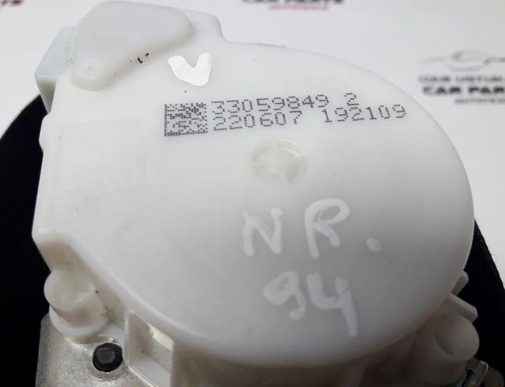 BMW 3 Series E90/E91/E92/E93 (2004-2013) Priekšējā labā drošības josta 33059849 31388362