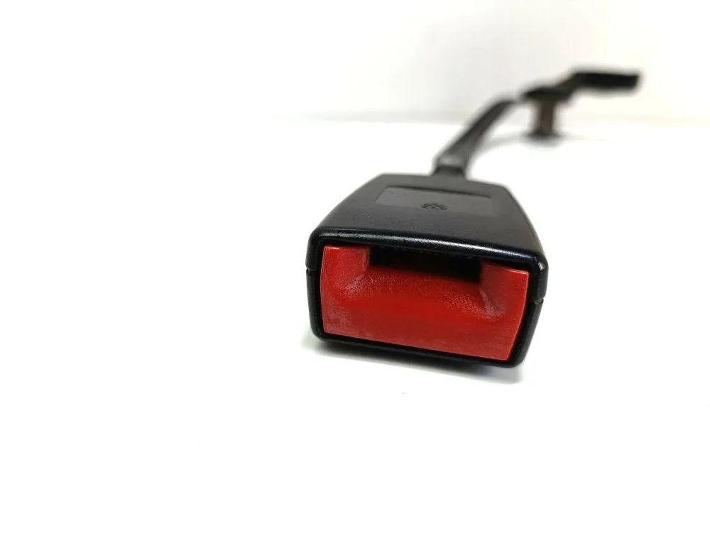 VOLKSWAGEN Passat B5 (1996-2005) Пряжка ремня безопасности переднего левого сиденья 3B0858471J 31397485