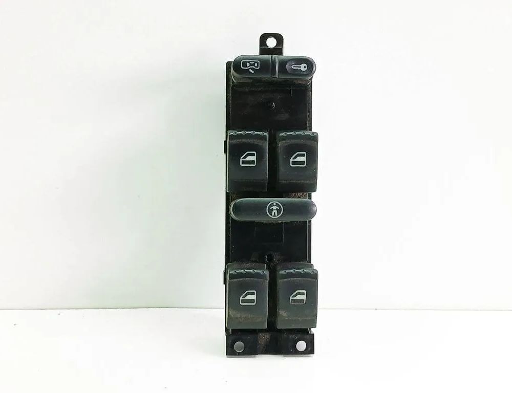 VOLKSWAGEN Passat B5 (1996-2005) Aizmugurējo kreiso durvju loga pacēlāja slēdži 1J4959857 31399003