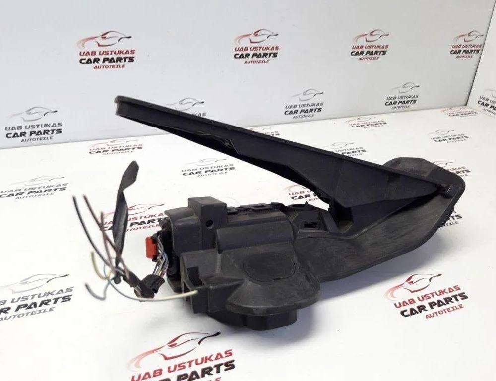 VOLKSWAGEN Passat B5 (1996-2005) Akseleratora / gāzes pedālis 1K2721503M 31401240