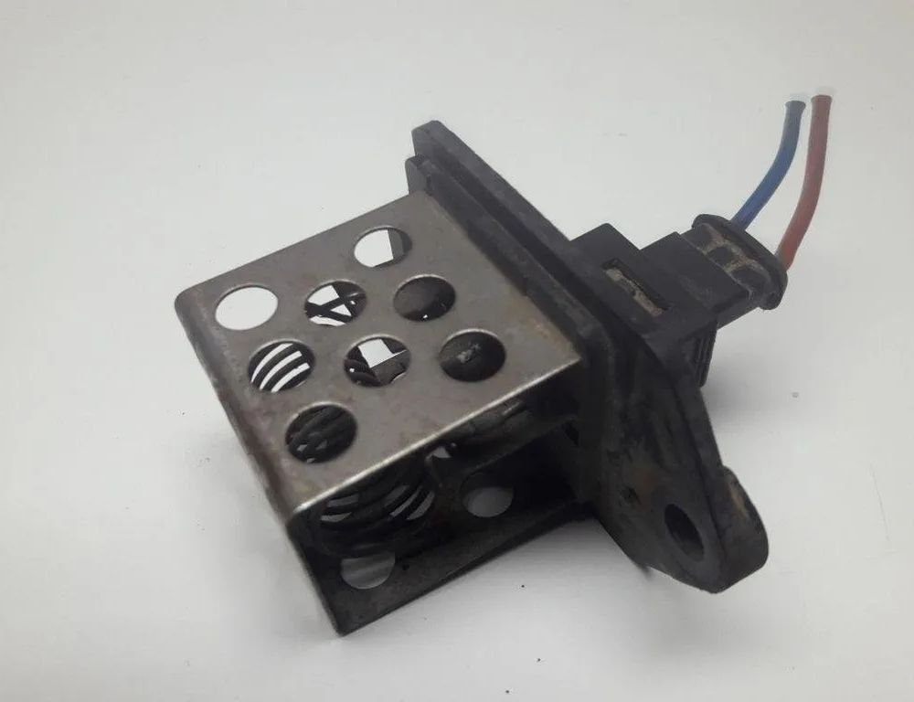 PEUGEOT 206 1 generation (1998-2009) Реле вентилятора печки салона 9641212480 31402228