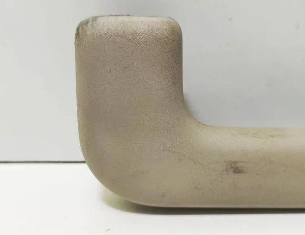 AUDI A6 C8/4K (2018-2024) Priekšējais kreisais jumta rokturis 4B0857608 31402785