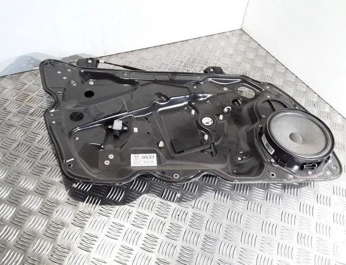 VOLKSWAGEN Passat B7 (2010-2015) Rear left door window lifter 3AA837755 20670337
