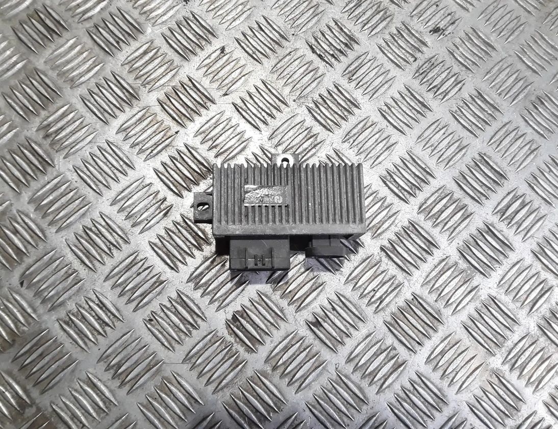 RENAULT Megane 1 generation (1995-2003) Aizdedzes sveces 7700111525 27890972