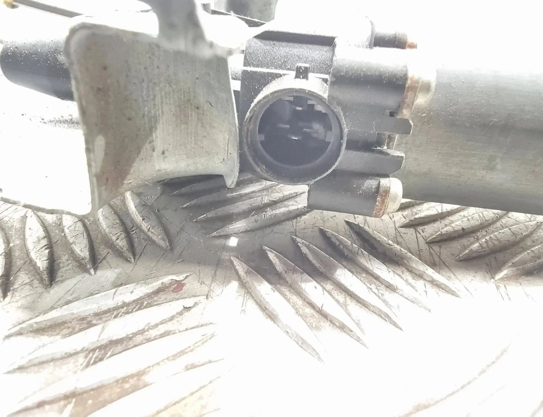 NISSAN Almera N16 (2000-2006) Стеклоподъемник передней левой двери 400601 27939428