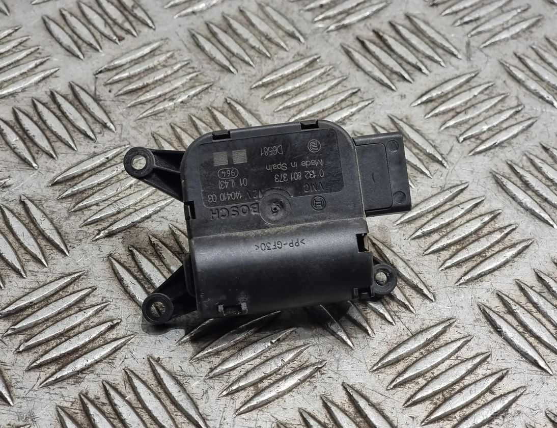 MERCEDES-BENZ Sprinter 2 generation (906) (2006-2018) Salona sildītāja vadības vārsti 0132801373 29838264