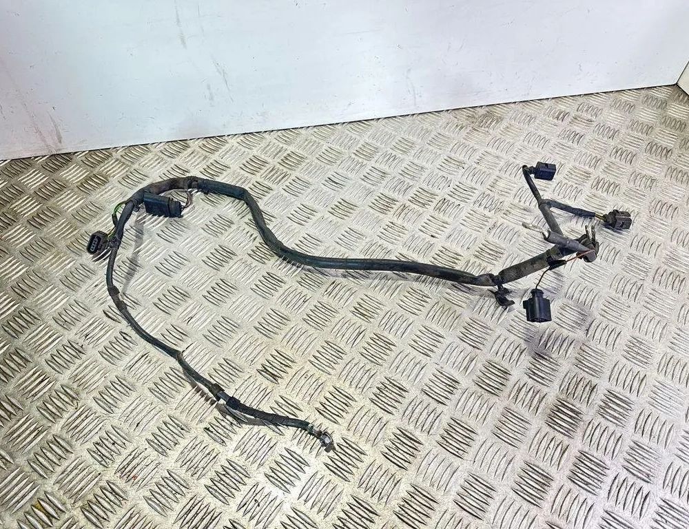 VOLKSWAGEN Touran 1 generation (2003-2015) Kabeļi / vadi 30776919