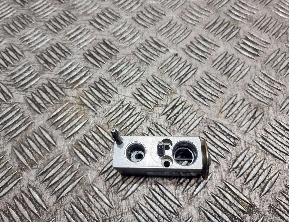 MERCEDES-BENZ E-Class W211/S211 (2002-2009) Клапан расширения кондиционера воздуха U9877001,2128300284 31561130