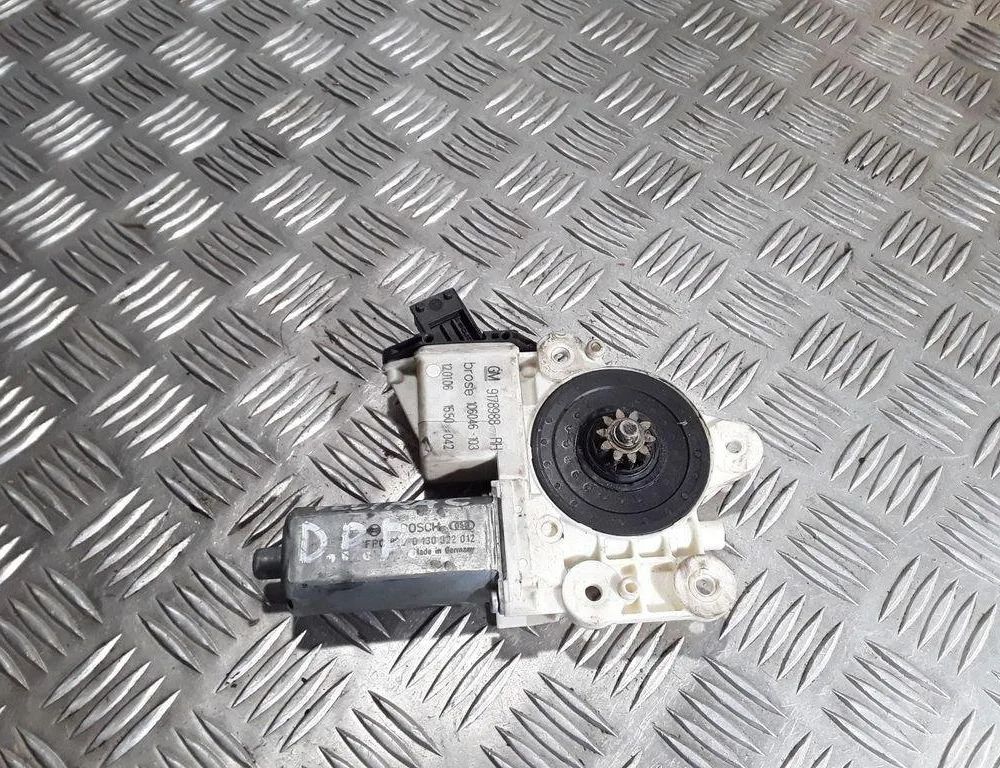 OPEL Vectra C (2002-2005) Front Left Door Window Regulator Motor 9178988RH 31953028