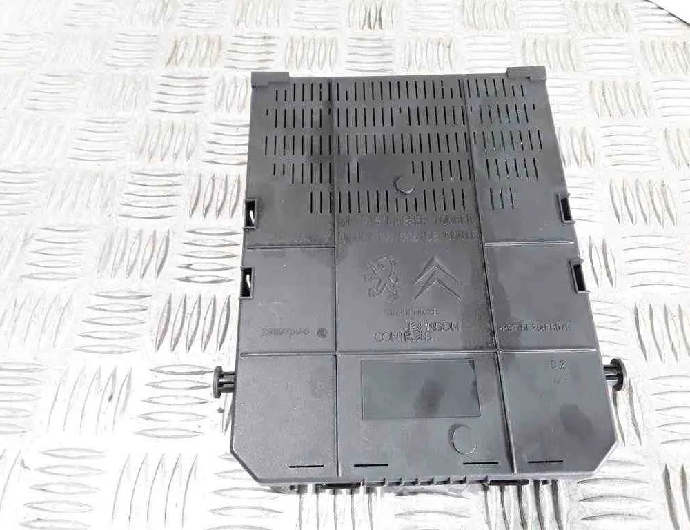 CITROËN C4 Picasso 1 generation (2006-2013) Fuse box 281197595 32413141