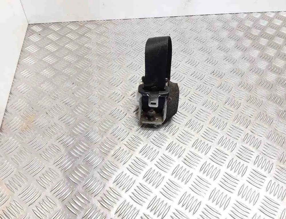 FORD Focus 2 generation (2004-2011) Aizmugurējā labā drošības josta 33031802,4M51A611B68AH 32593173