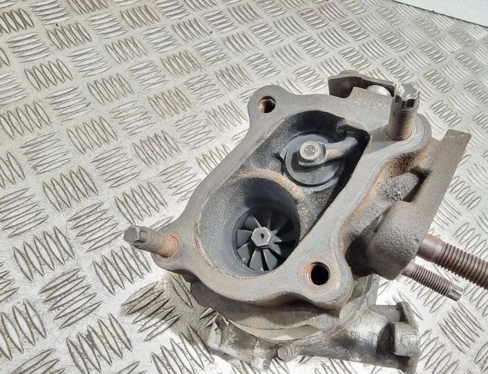 NISSAN Almera Tino 1 generation (2000-2006) Turbīna 144114u100,Sndk558012,7053062,Gt1548 32765139