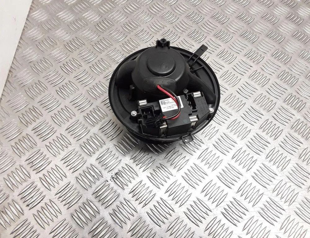 VOLKSWAGEN Touran 1 generation (2003-2015) Interior Heater CZ2468105381DENSO,VALEO,3C0907521,987651G,F011500002BOSH 32807500