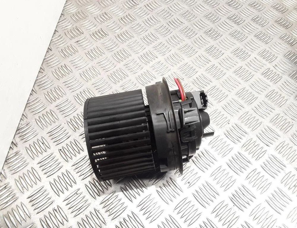 DACIA Sandero 1 generation (2008-2012) Salona sildītājs T1020778J 32965788