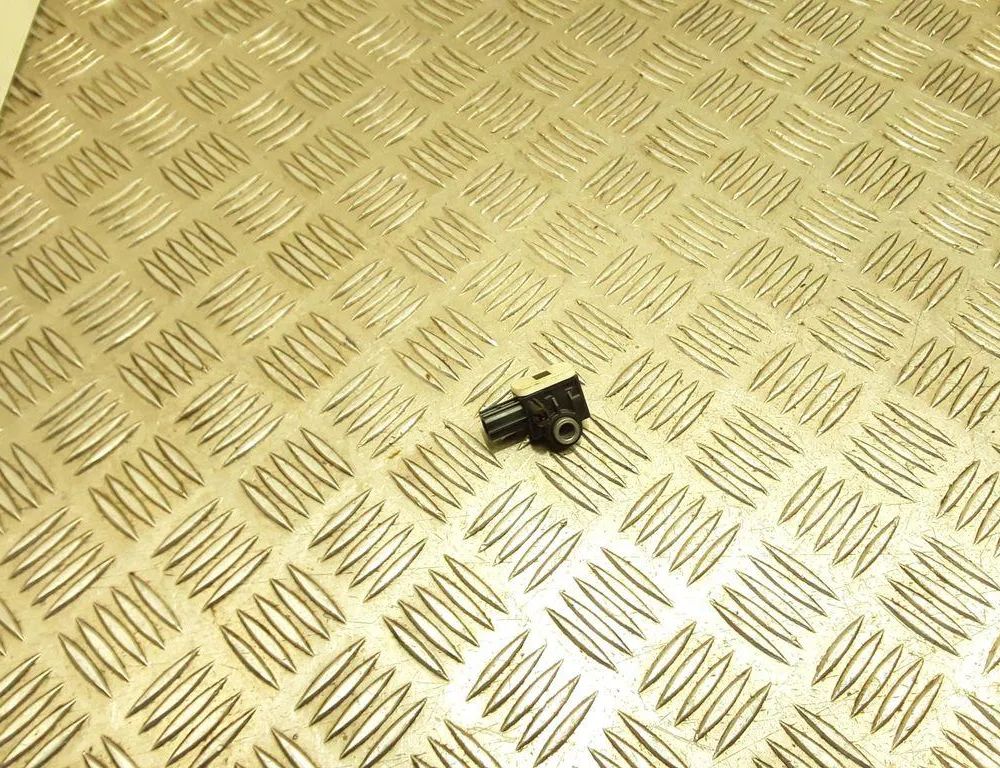 FORD Focus 3 generation (2011-2020) Боковой датчик удара левый AM5T14B342AA 32995081