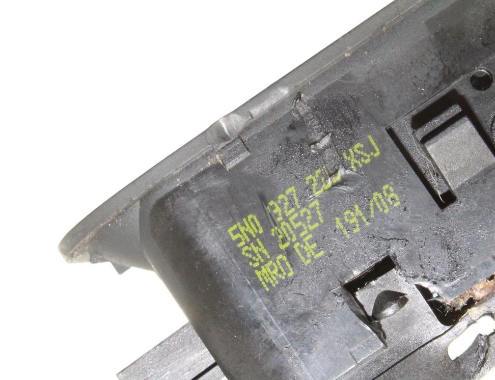 VOLKSWAGEN Tiguan 1 generation (2007-2017) Stāvbremzes poga 5N0927225 23346104