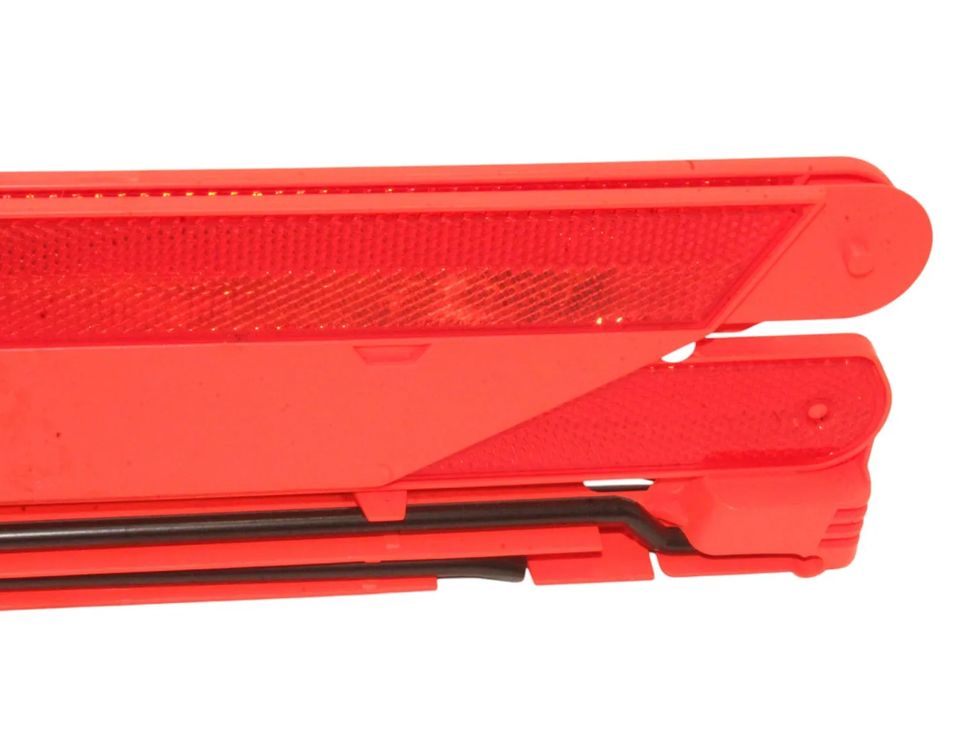 MERCEDES-BENZ C-Class W204/S204/C204 (2004-2015) Знак аварийной остановки A2048900197 27822584