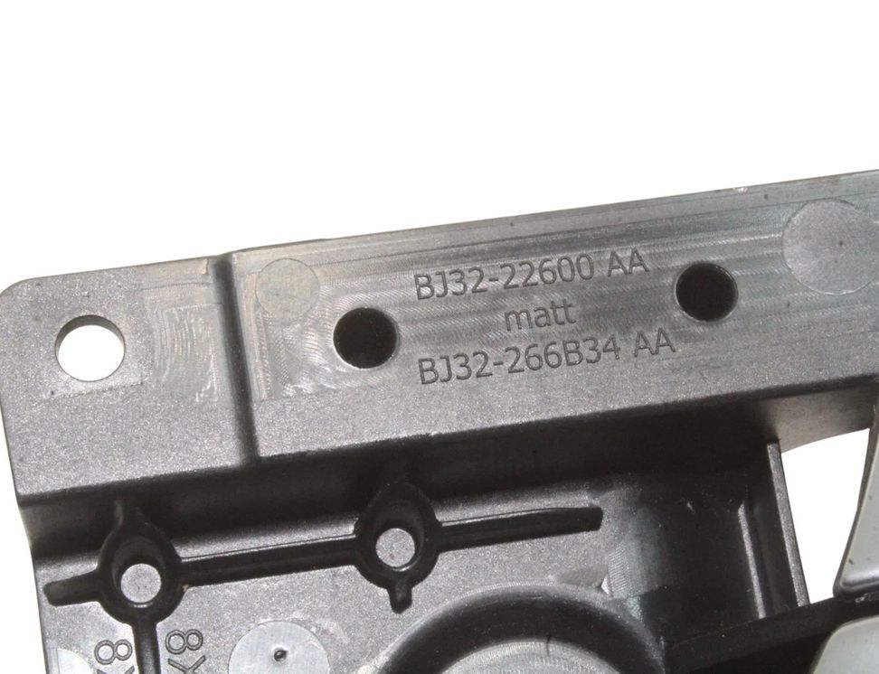 LAND ROVER Range Rover Evoque L538 (1 gen) (2011-2020) Labais aizmugures iekšējais atvēršanas rokturis BJ32-22600-AA,BJ32-266B34-AA 29507344