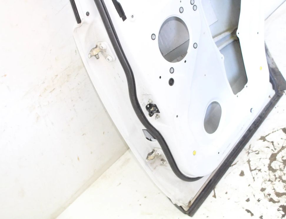 LAND ROVER Discovery 4 generation (2009-2016) Rear Right Door FujiWhite(867) 29862938