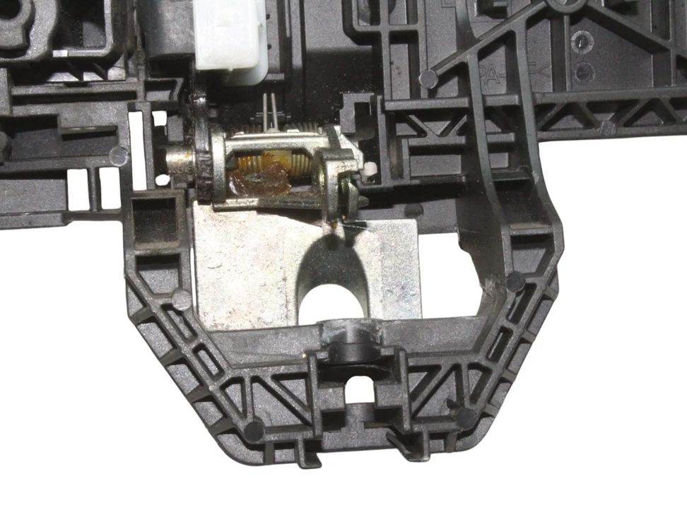 MERCEDES-BENZ B-Class W246 (2011-2020) Priekšējo kreiso durvju ārējais rokturis A2047602134 30395896