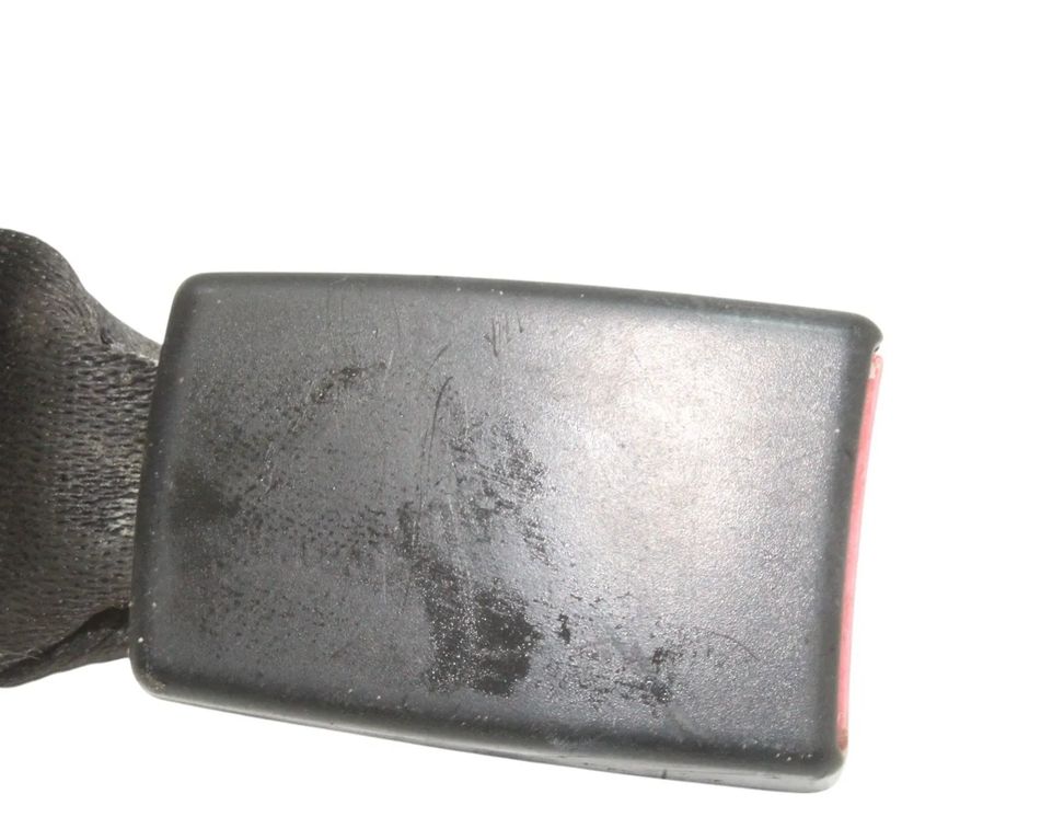 BMW 3 Series E90/E91/E92/E93 (2004-2013) Rear Left Seat Buckle 9117261 30451884