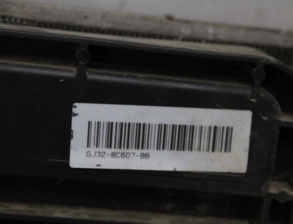 LAND ROVER Discovery Sport 1 generation (2014-2024) Dzesēšanas sistēma GJ32-8C607-BB,GJ32-8K230-AA,GJ32-19E839-BC 30704226