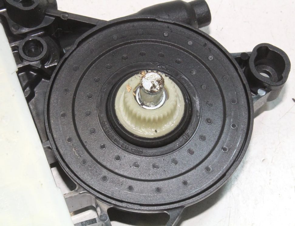 AUDI A4 B9/8W (2015-2024)  Rear Parcel Shelf Cover Rail Right 8W9863560 32854527