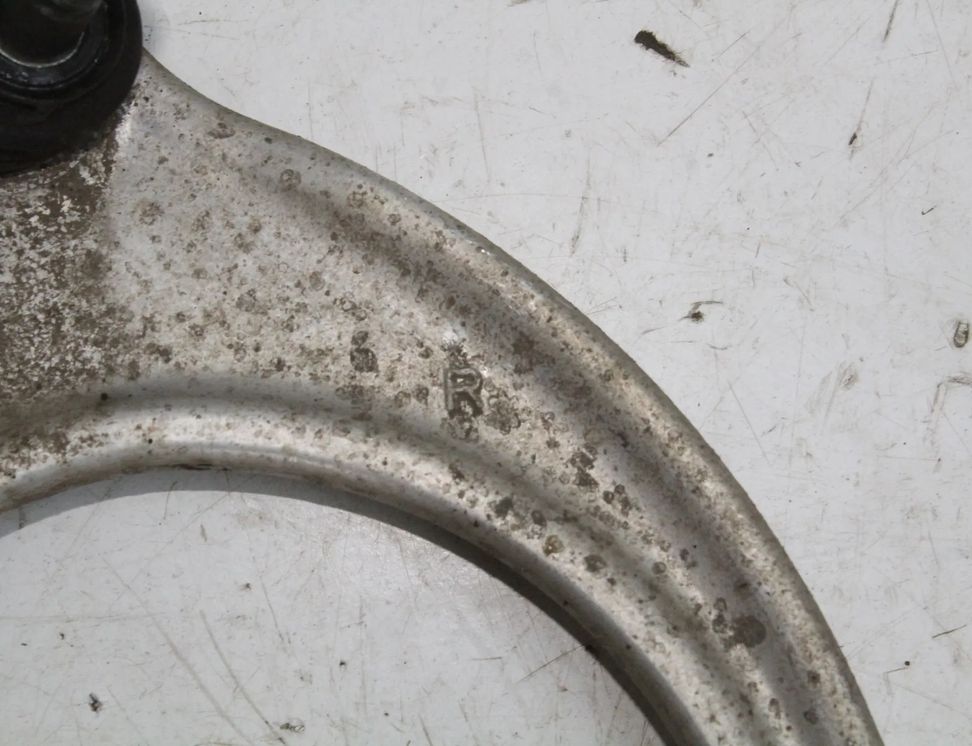 LEXUS RC 1 generation (2013-2024) Верхний рычаг передний правый 33059116