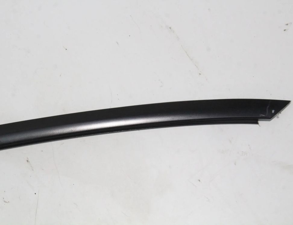 TESLA Model Y 1 generation (2020-2024) Right Side Roof Strip Trim 1495731-00-C 33088269