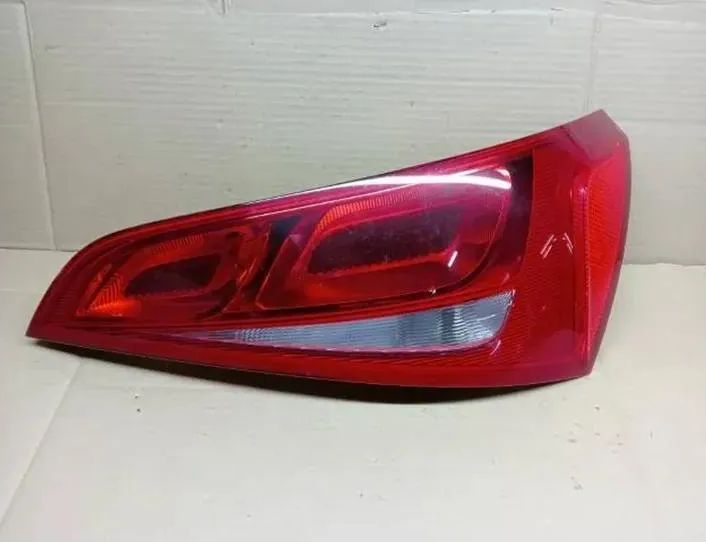 AUDI Q5 8R (2008-2017) Rear Left Taillight 8R0945094 27951996