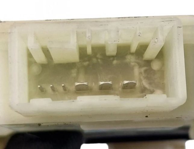 VOLKSWAGEN Passat B8 (2014-2023) Aizmugurējo kreiso durvju loga pacēlāja motorīts 5Q4959812E 30030296