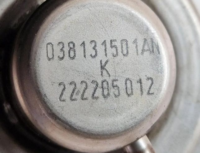 VOLKSWAGEN Touran 1 generation (2003-2015) EGR Valve 038131501AN 32111445